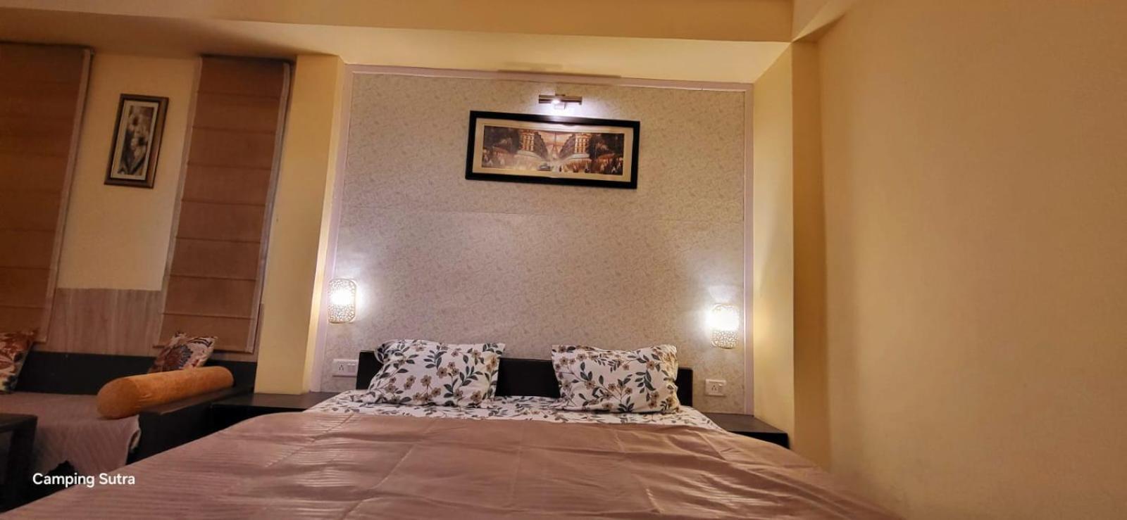 Hotel The Club Nine 穆克缇斯瓦 外观 照片