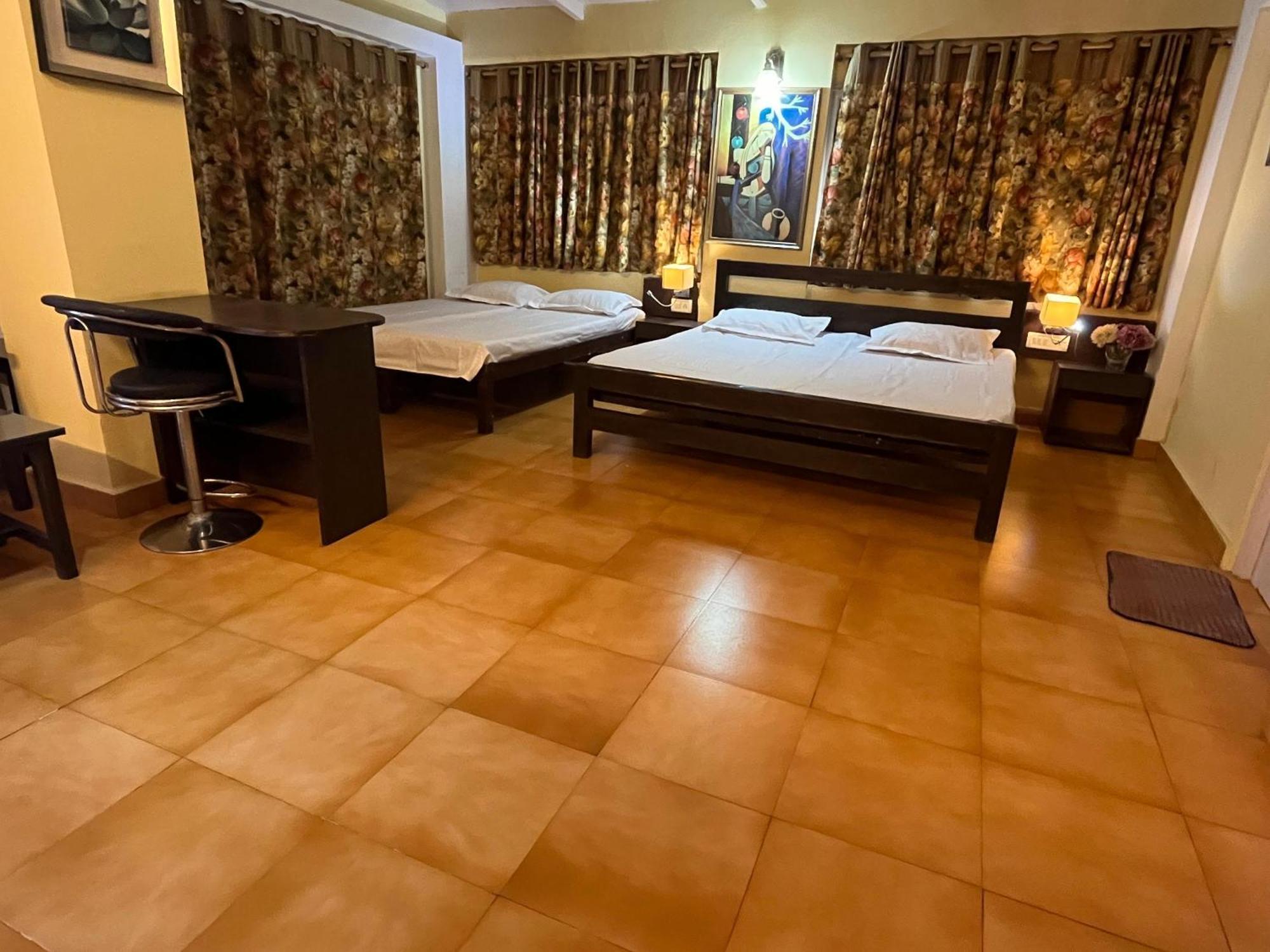 Hotel The Club Nine 穆克缇斯瓦 外观 照片